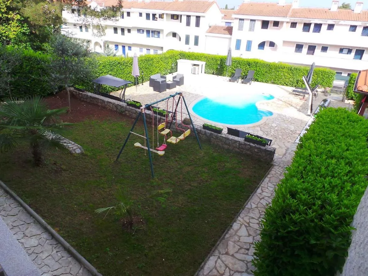 Holiday Home In Malinska/Insel Krk 13031