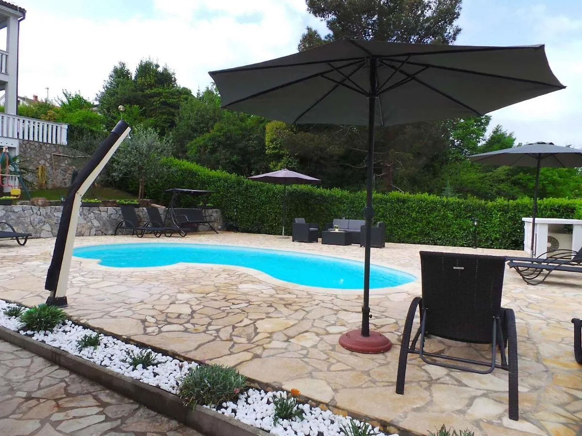 Holiday Home In Malinska/Insel Krk 13031